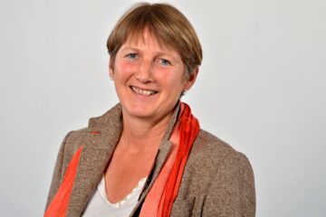 (c) Dennis Williamson